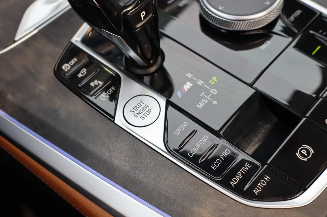 BMW X5  2021