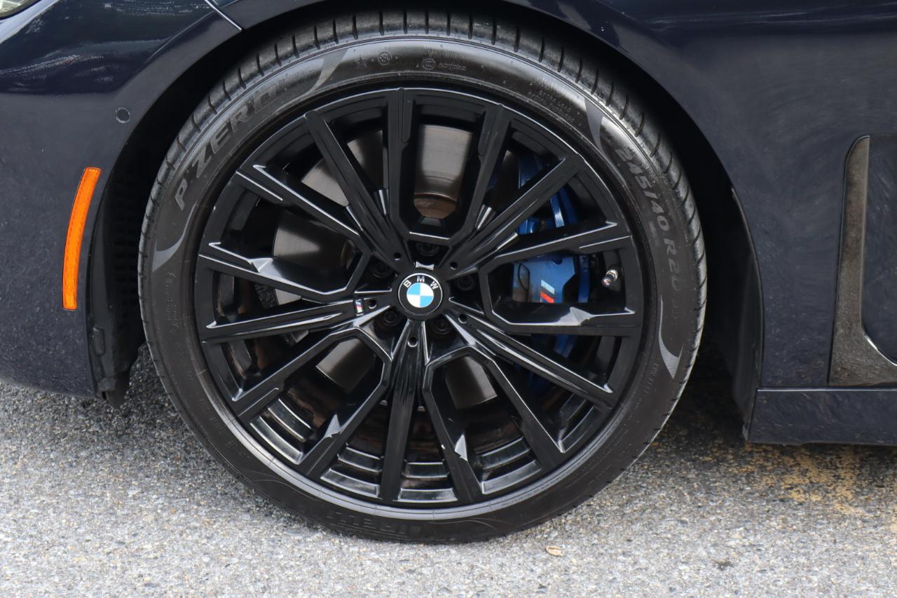 BMW 7-Series  2021