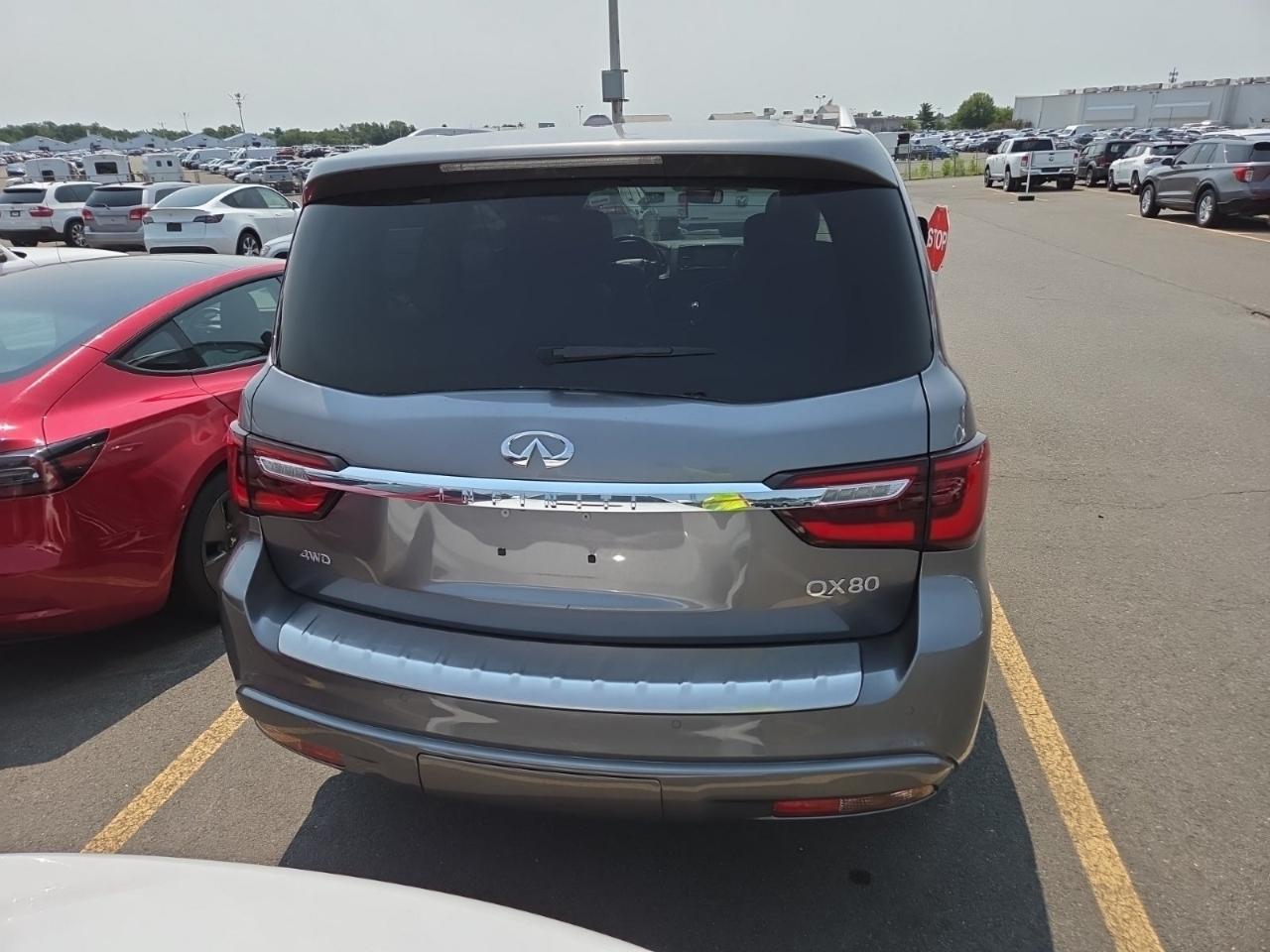Infiniti QX80  2020