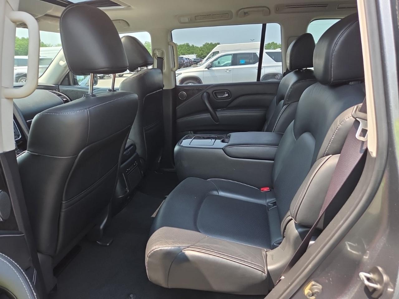 Infiniti QX80  2020