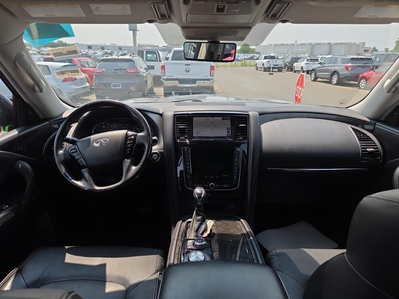 Infiniti QX80  2020