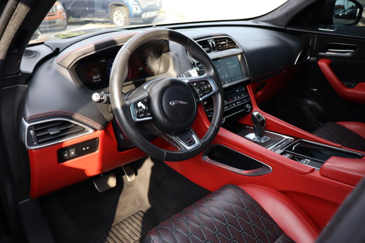 Jaguar F-Pace  2020