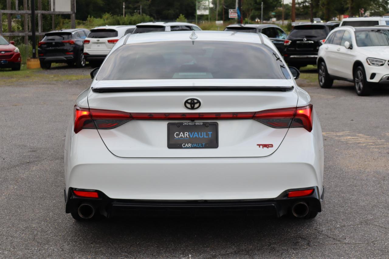 Toyota Avalon  2020