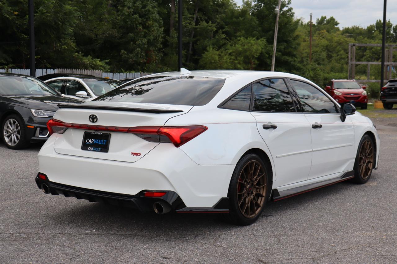 Toyota Avalon  2020