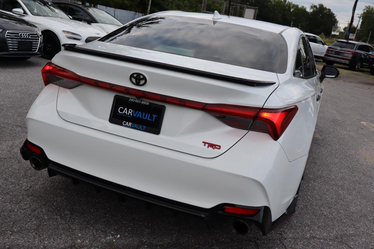 Toyota Avalon  2020
