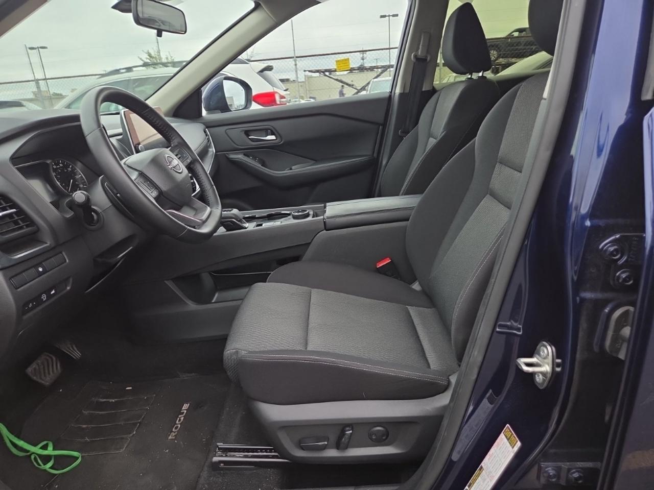 Nissan Rogue SV 4D SUV AWD 2025