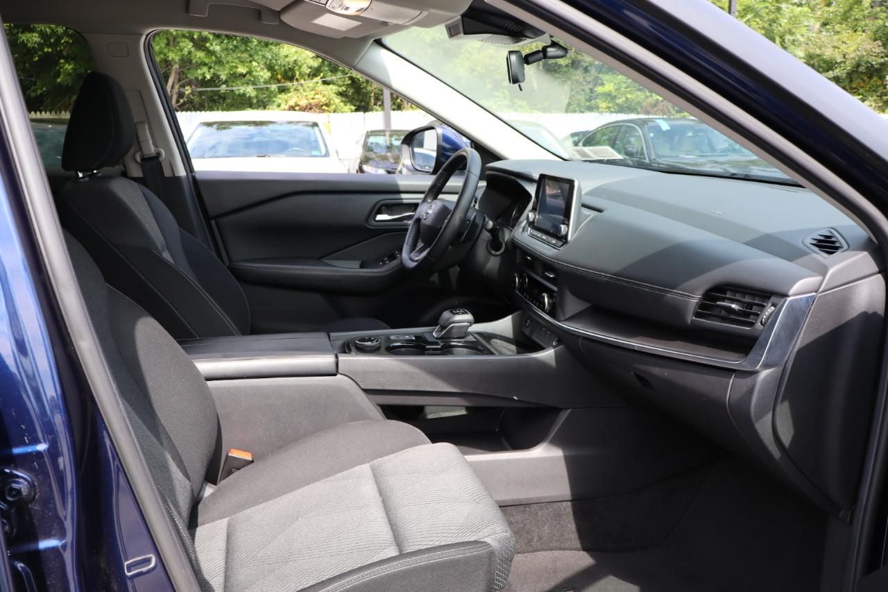 Nissan Rogue SV 4D SUV AWD 2025