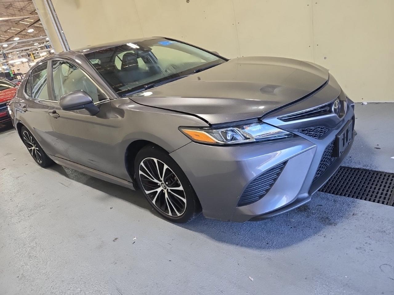 Toyota Camry  2018