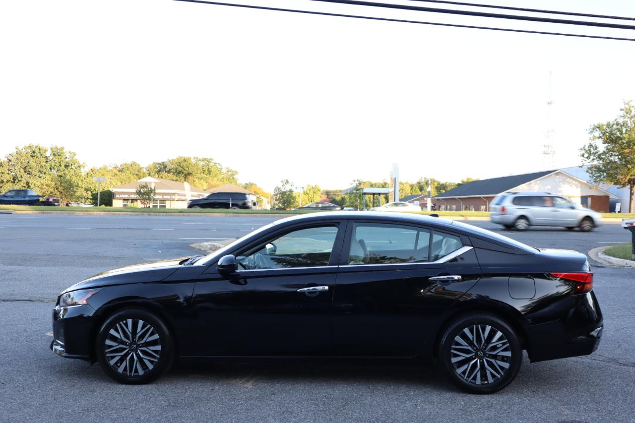 Nissan Altima  2025
