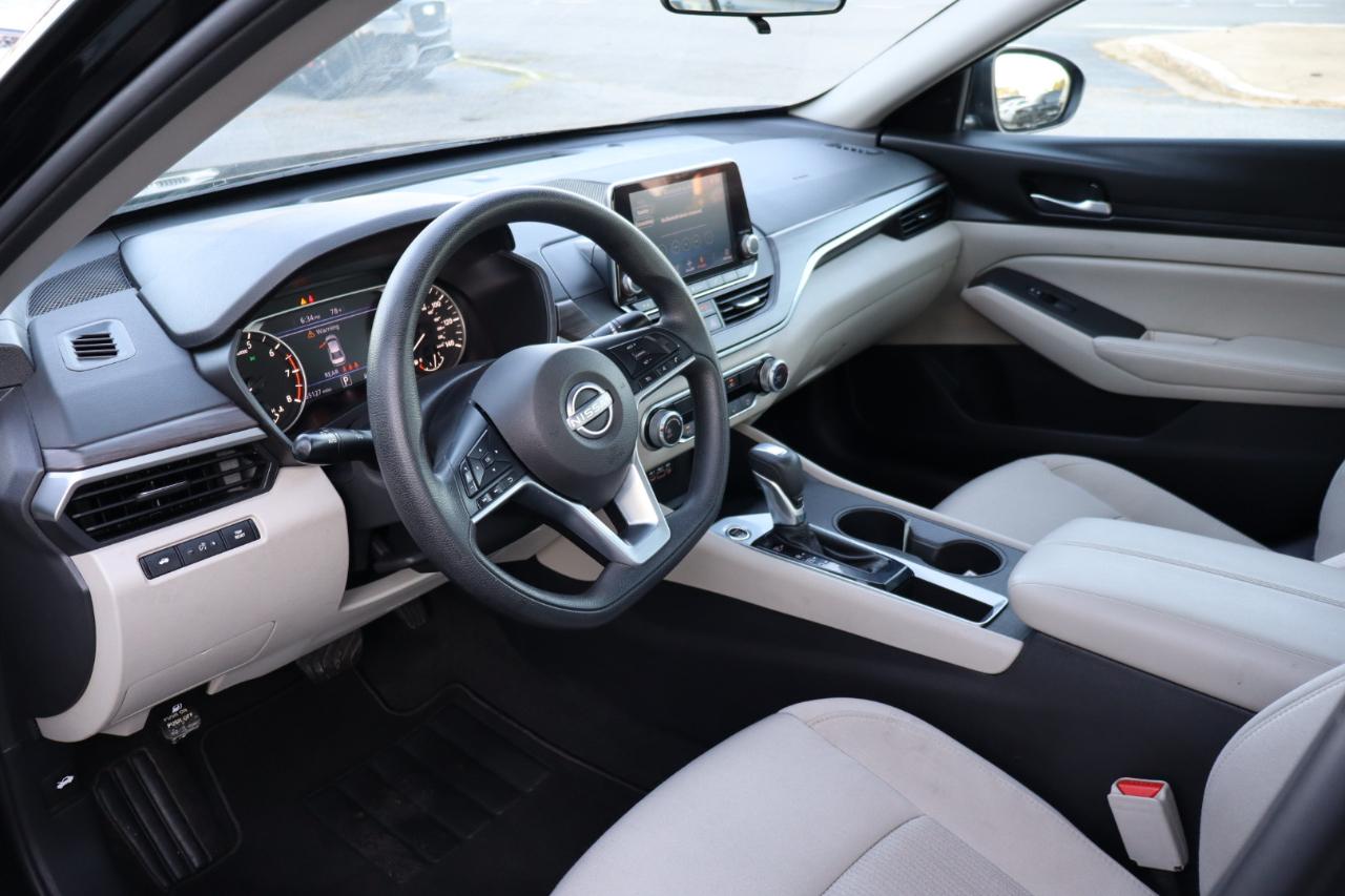 Nissan Altima  2025