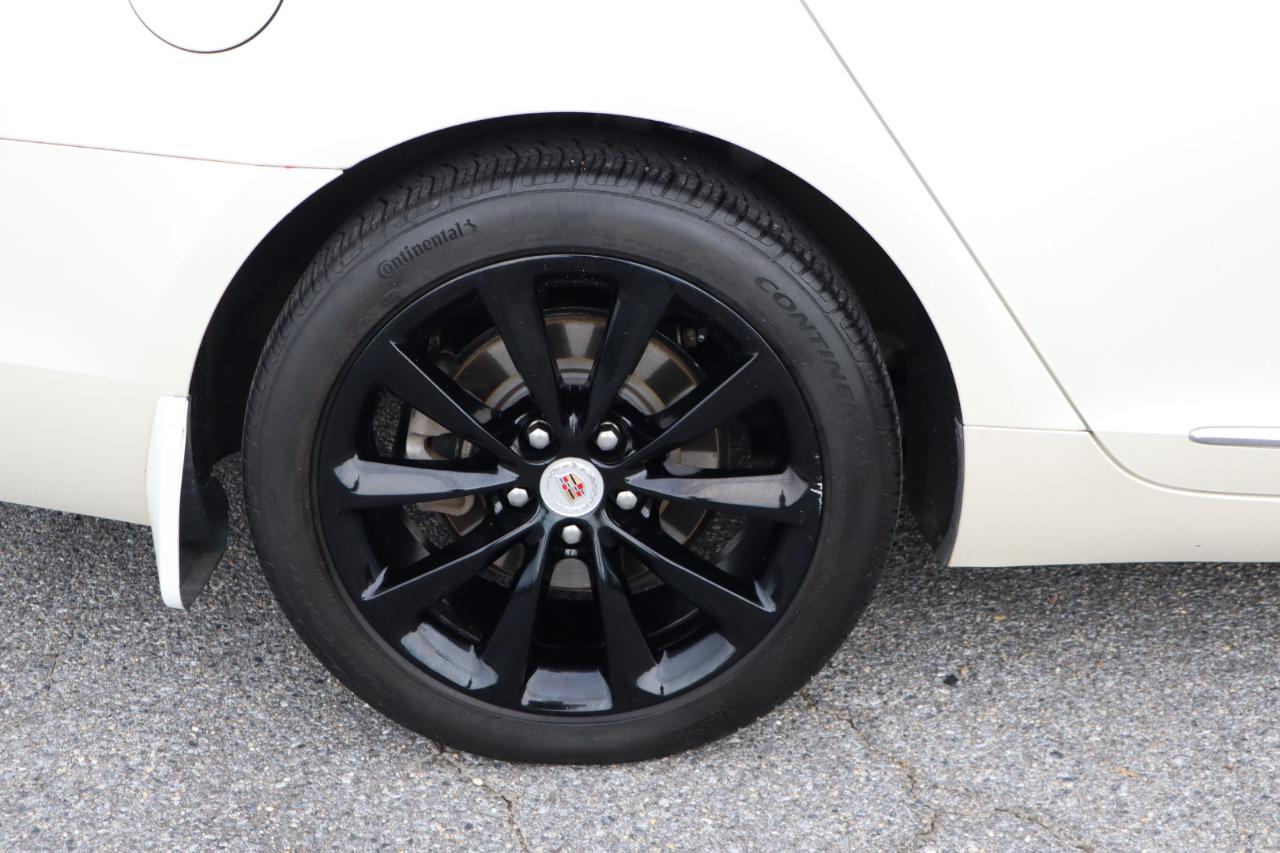 Cadillac XTS  2013