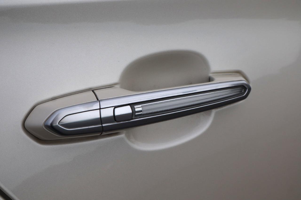 Cadillac XTS  2013