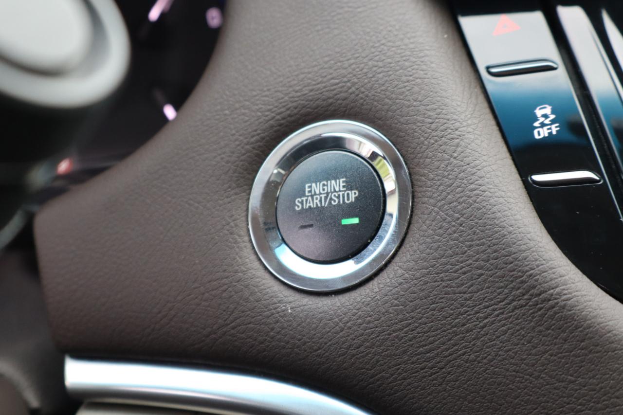 Cadillac XTS  2013