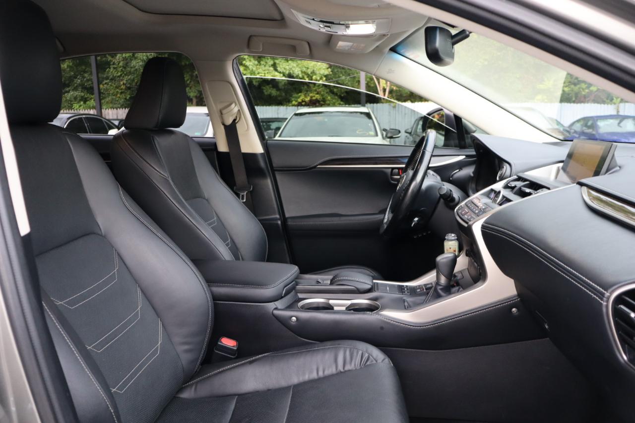 Lexus NX 200t  2017