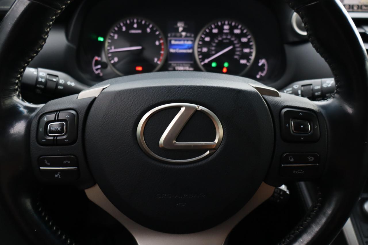 Lexus NX 200t  2017
