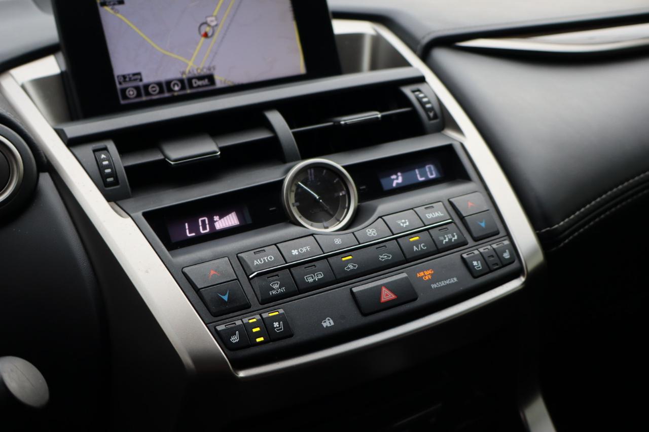 Lexus NX 200t  2017