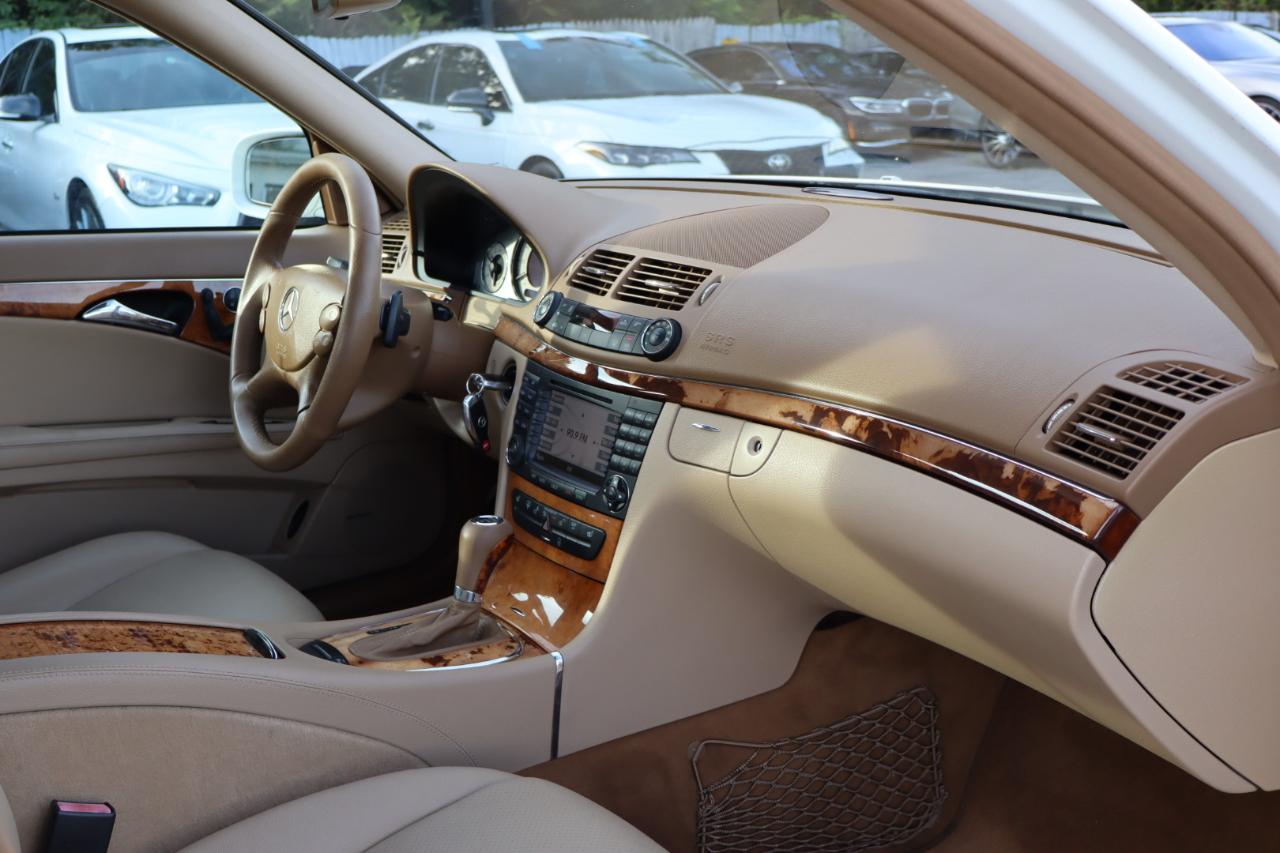 Mercedes-Benz E-Class  2008