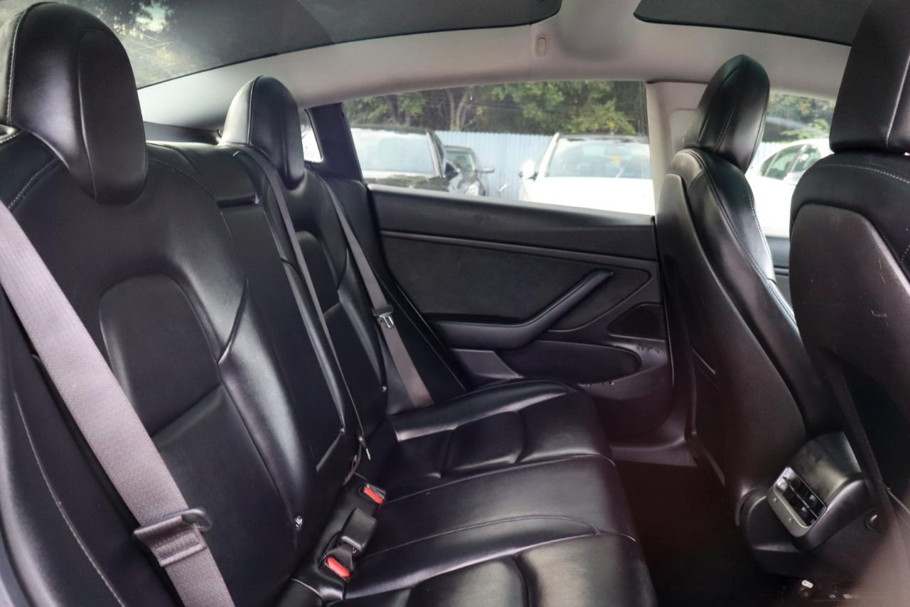 Tesla Model 3  2018