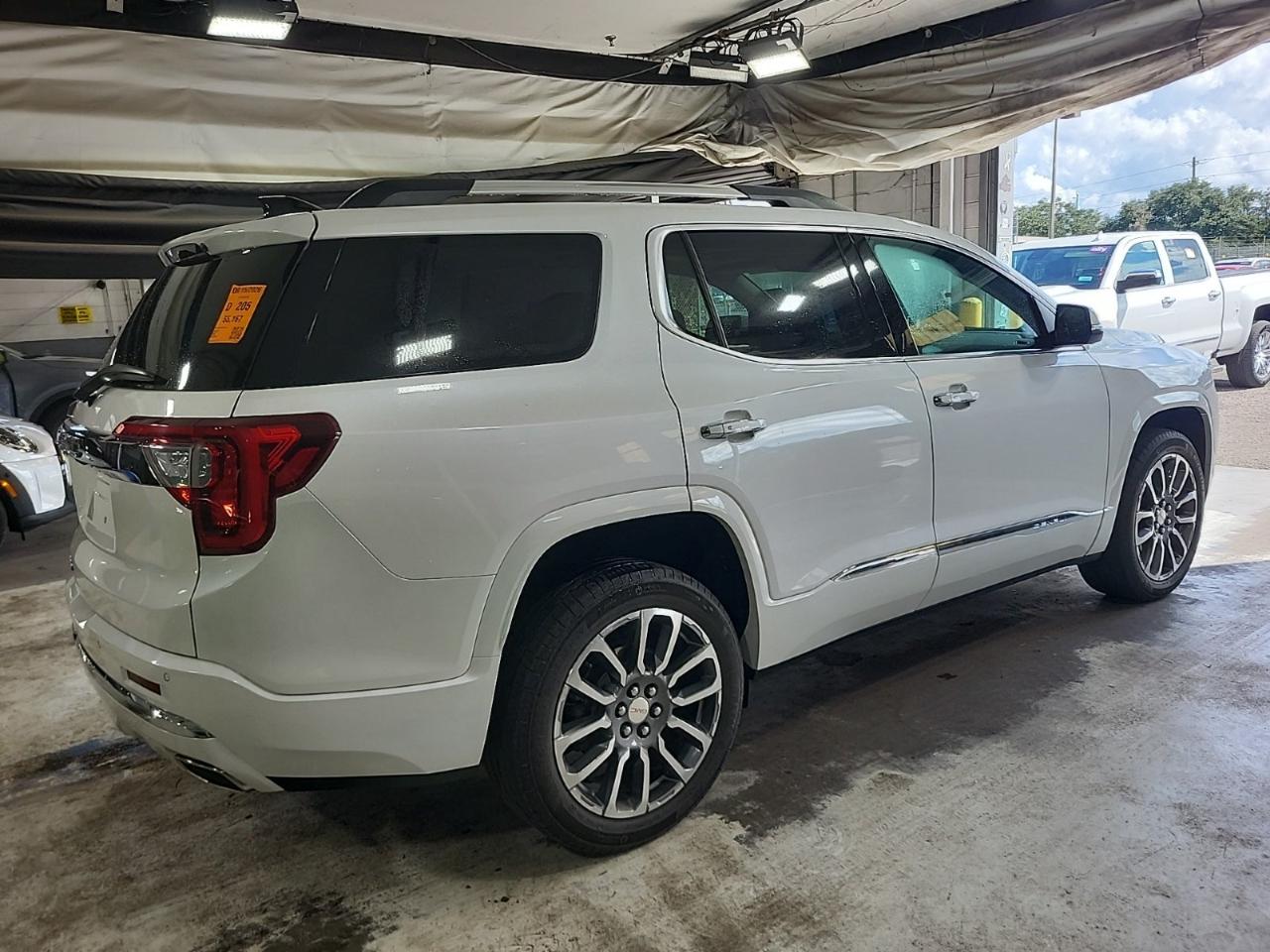 GMC Acadia  2021