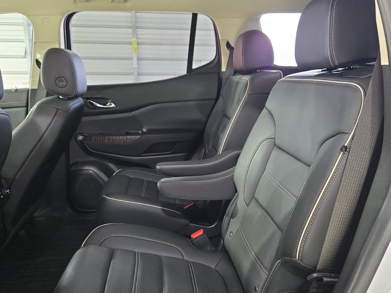GMC Acadia  2021