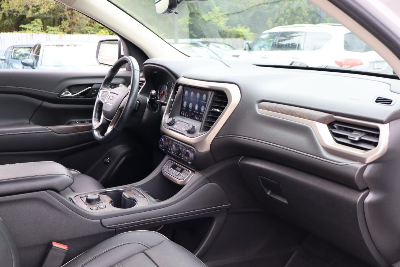 GMC Acadia  2021