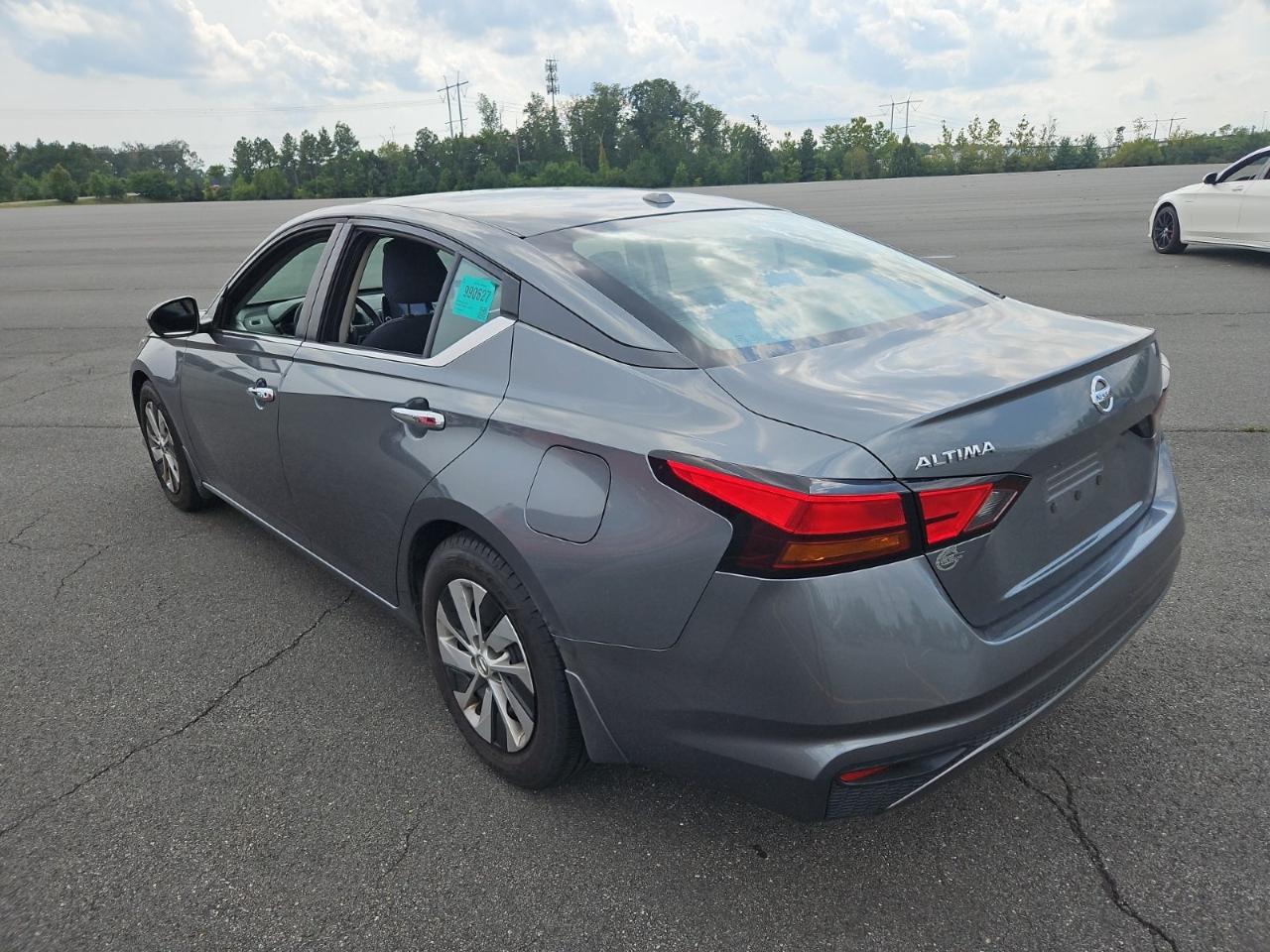 Nissan Altima  2020
