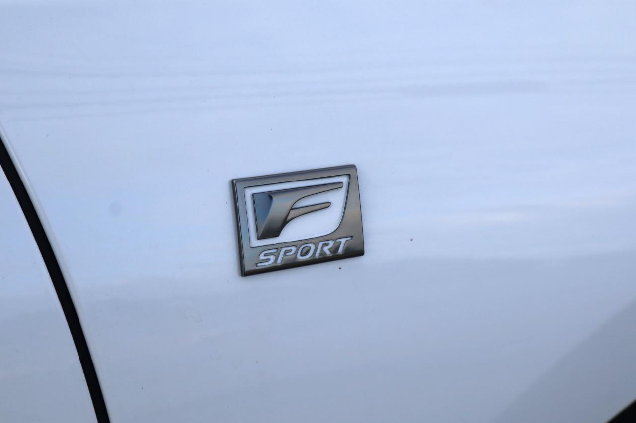 Lexus ES 350  2022