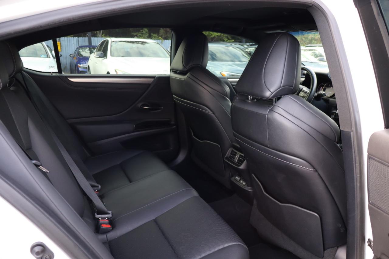 Lexus ES 350  2022