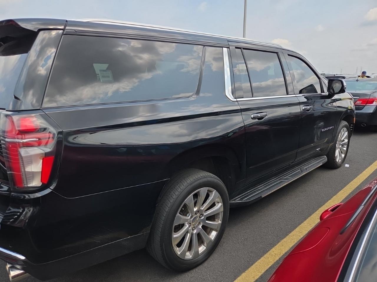 Chevrolet Suburban 4WD 4dr Premier 2021