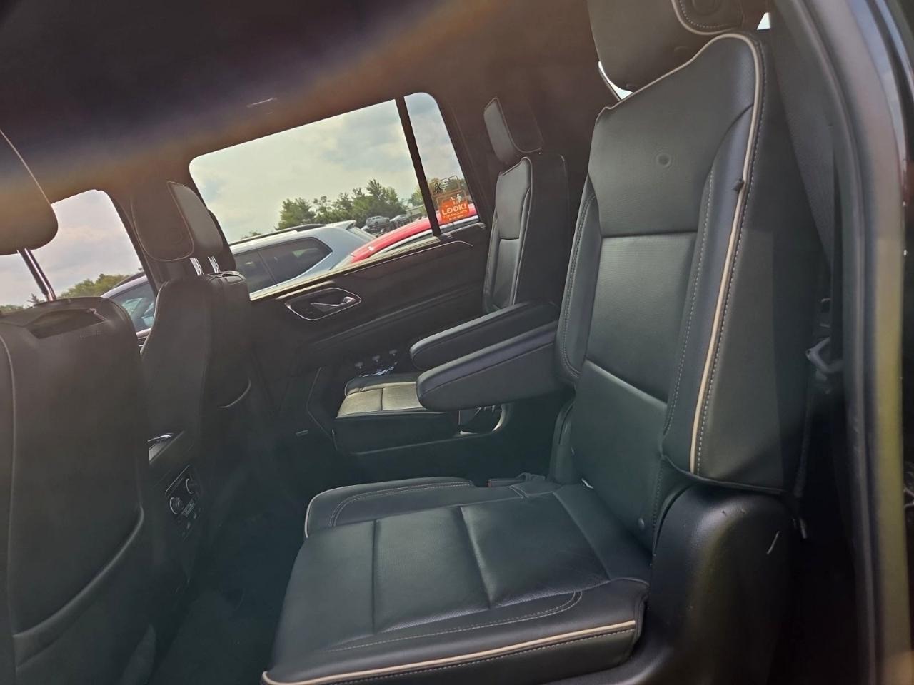 Chevrolet Suburban 4WD 4dr Premier 2021
