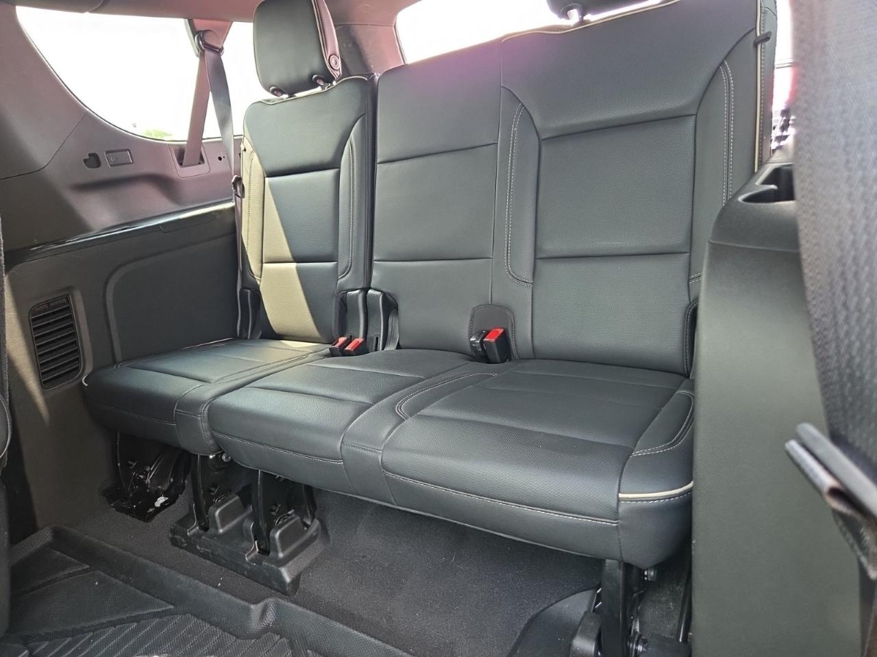 Chevrolet Suburban 4WD 4dr Premier 2021