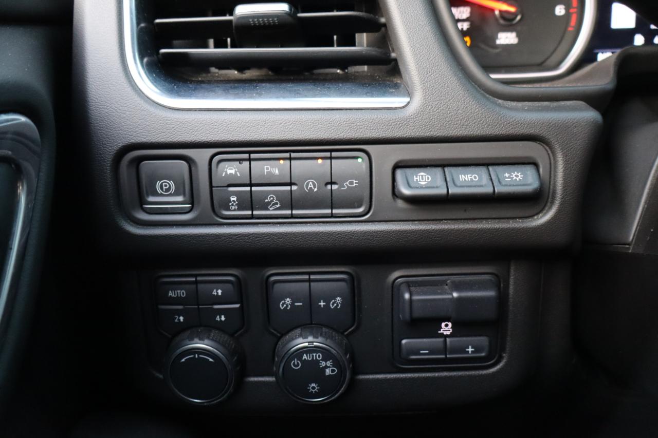 Chevrolet Suburban 4WD 4dr Premier 2021