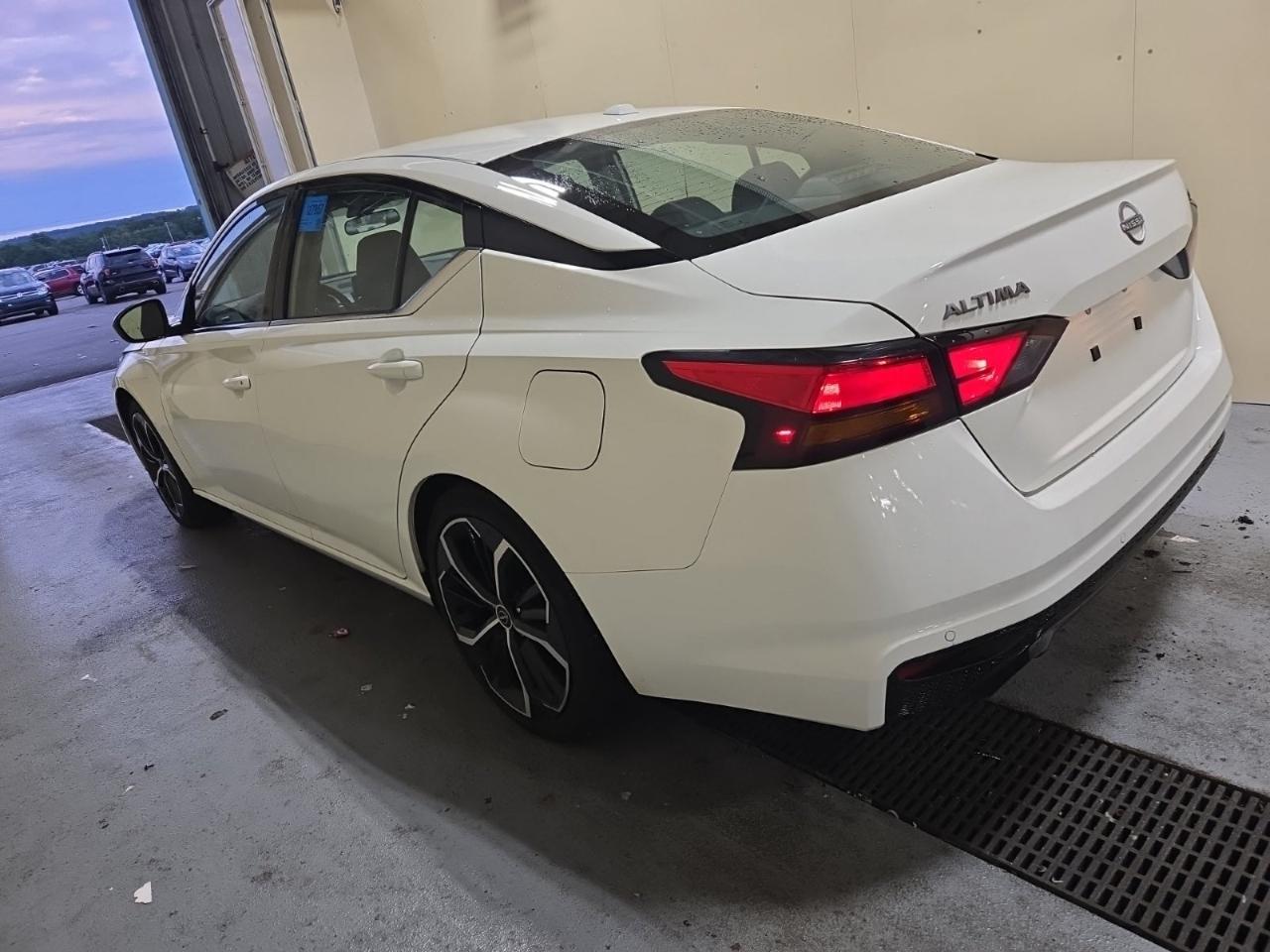 Nissan Altima  2025