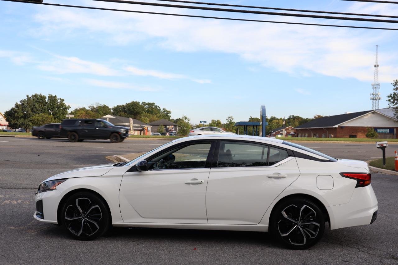 Nissan Altima  2025