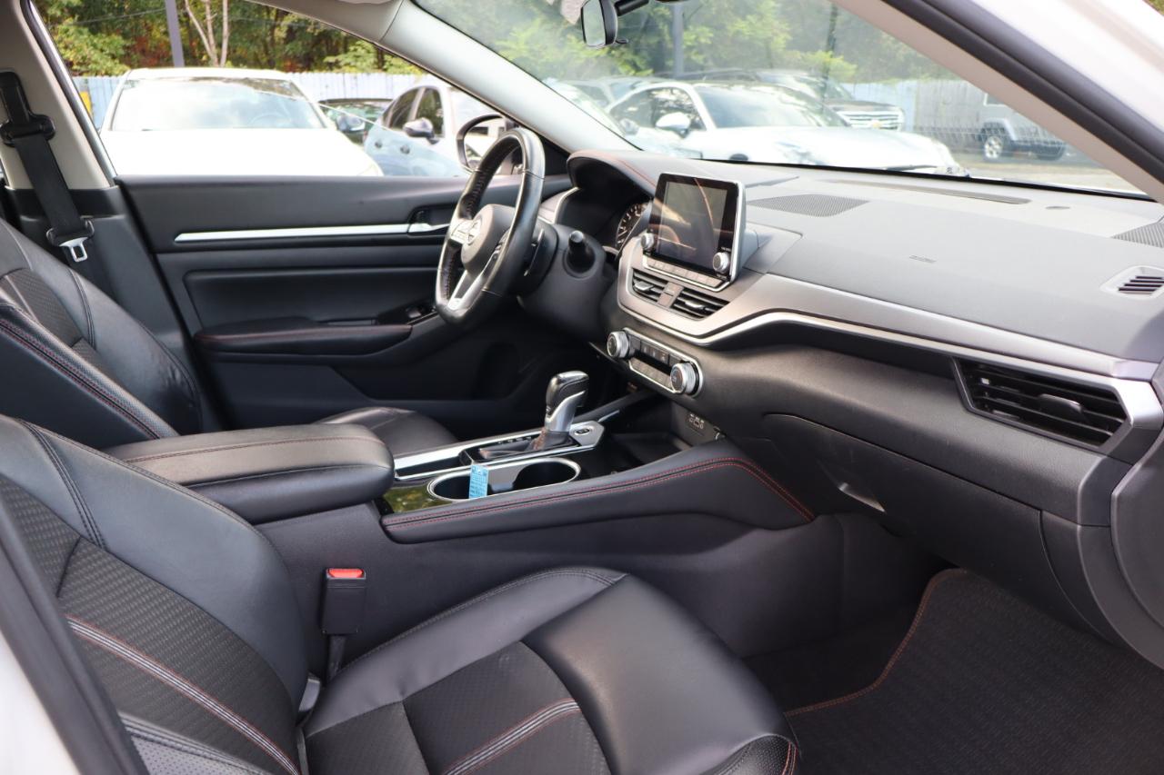 Nissan Altima  2025