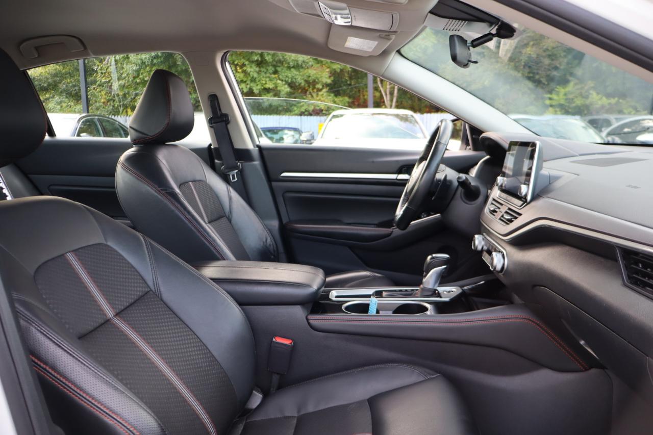 Nissan Altima  2025