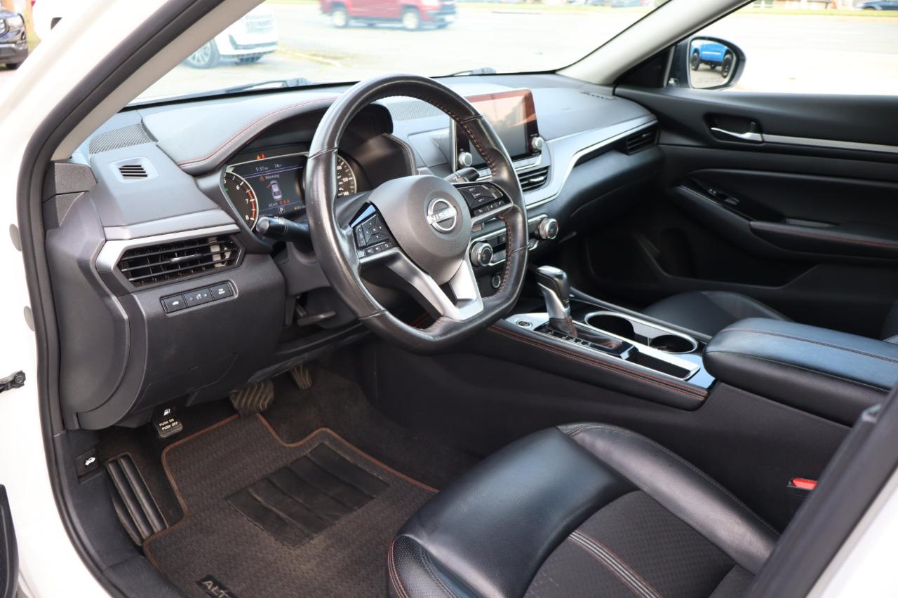 Nissan Altima  2025