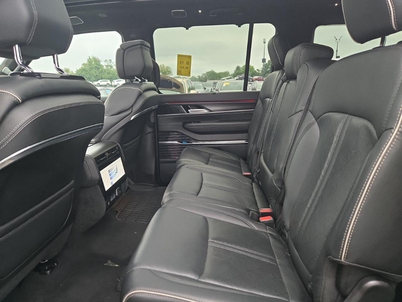 Jeep Grand Wagoneer L Series II Obsidian 4x4 2024
