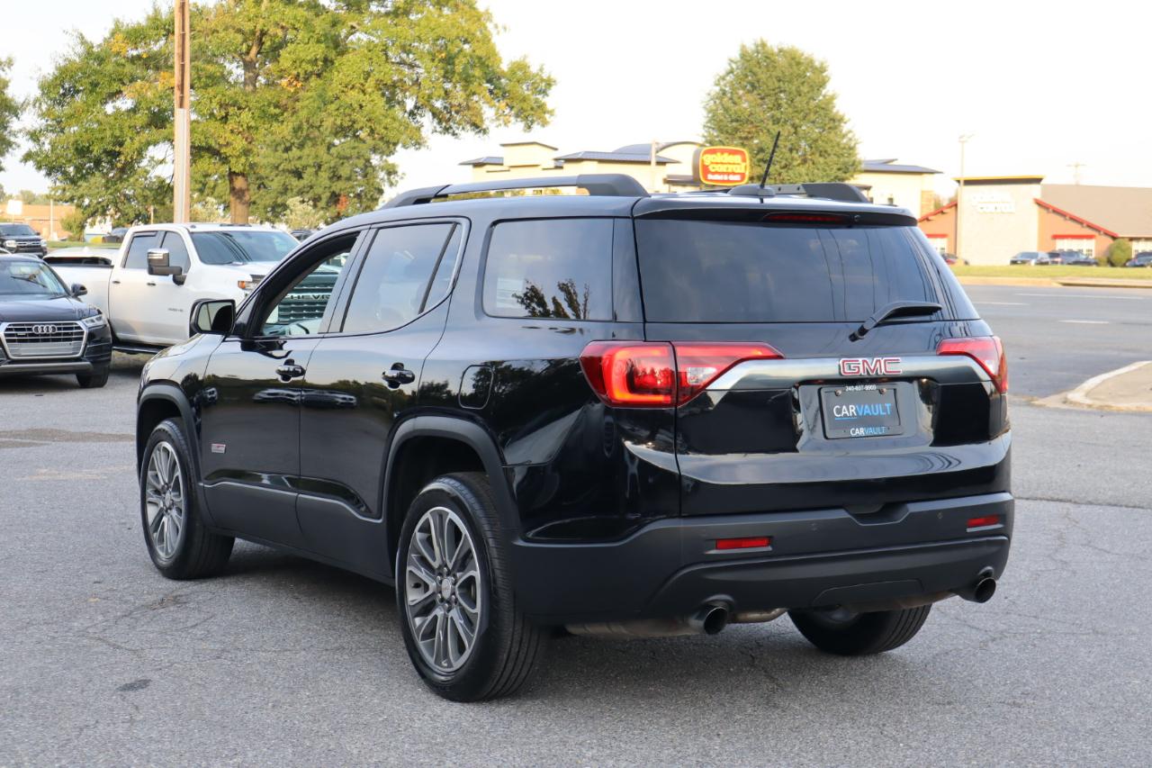 GMC Acadia photo 6