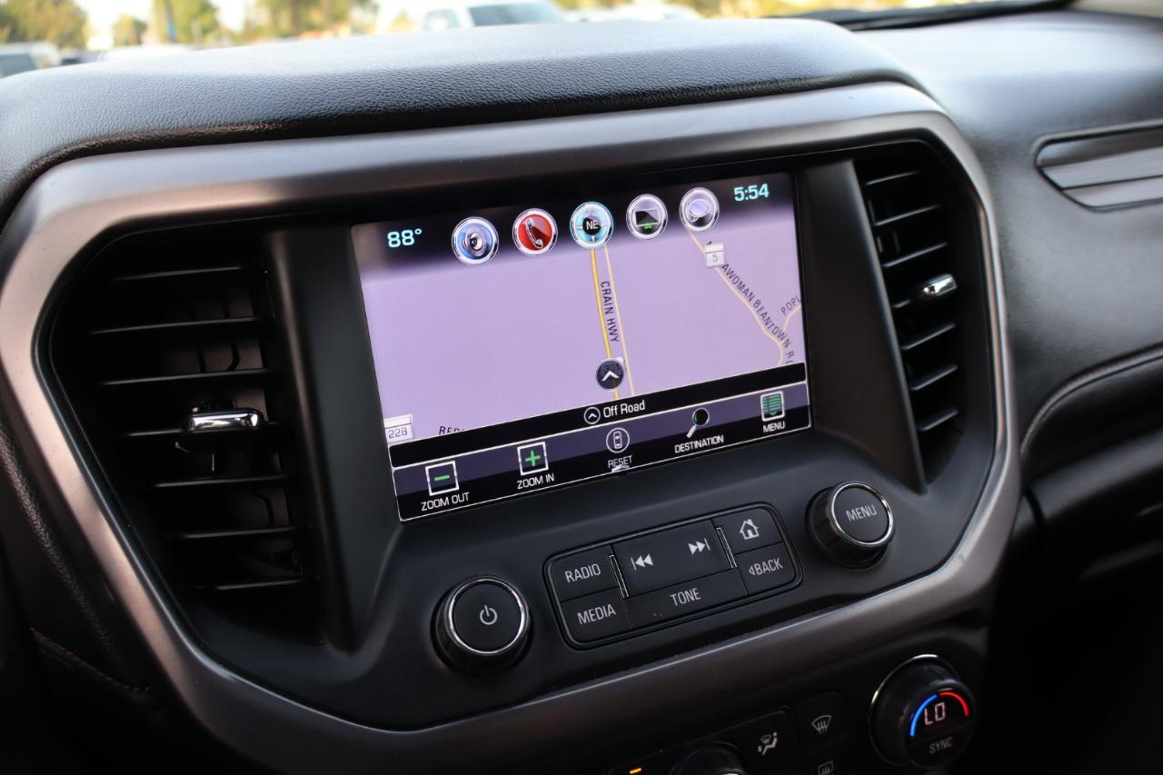 GMC Acadia photo 23