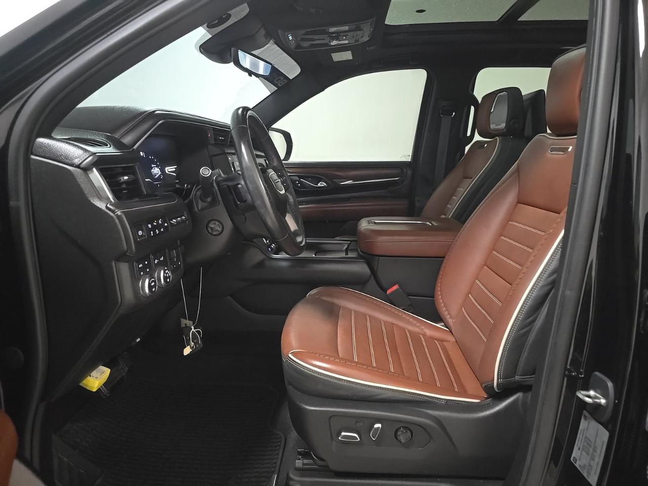 GMC Yukon XL 4WD 4dr Denali Ultimate 2023