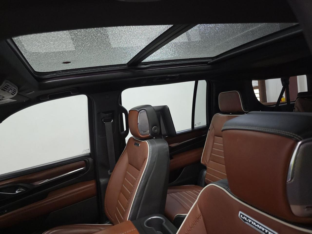 GMC Yukon XL 4WD 4dr Denali Ultimate 2023