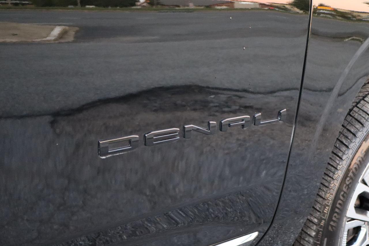 GMC Yukon XL 4WD 4dr Denali Ultimate 2023