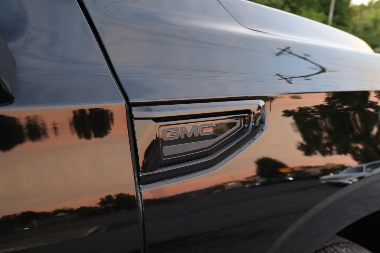 GMC Yukon XL 4WD 4dr Denali Ultimate 2023