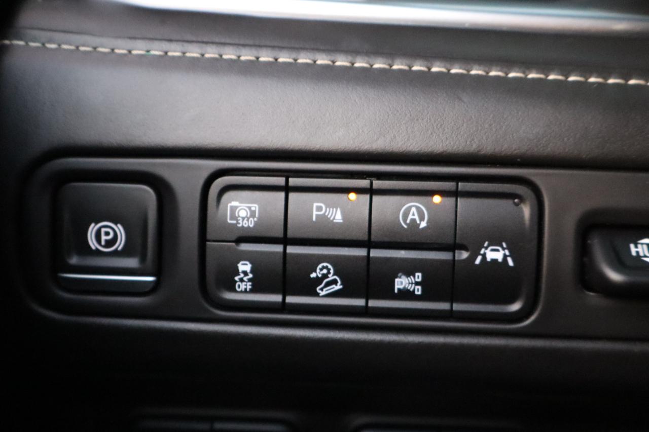 GMC Yukon XL 4WD 4dr Denali Ultimate 2023