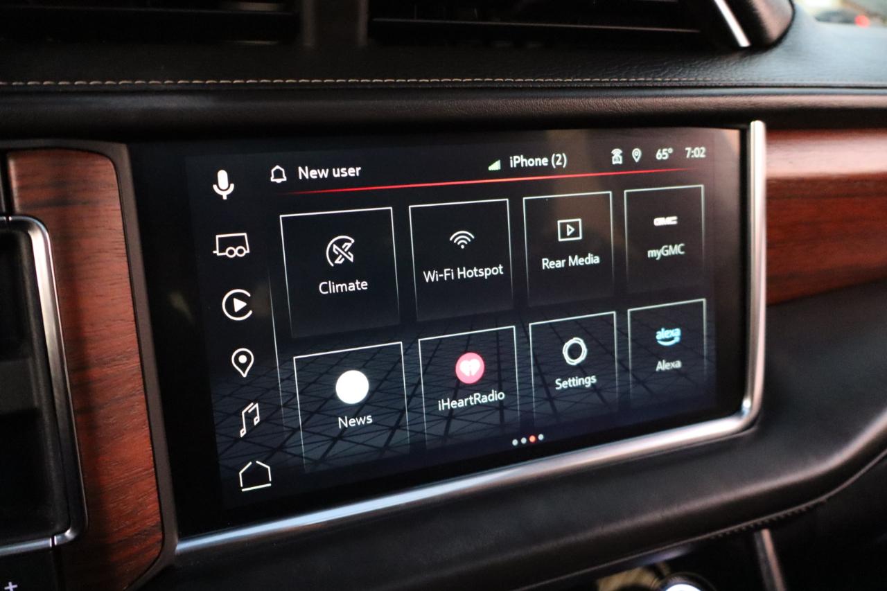 GMC Yukon XL 4WD 4dr Denali Ultimate 2023