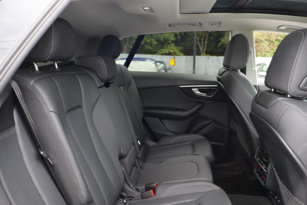 Audi Q8 photo 14