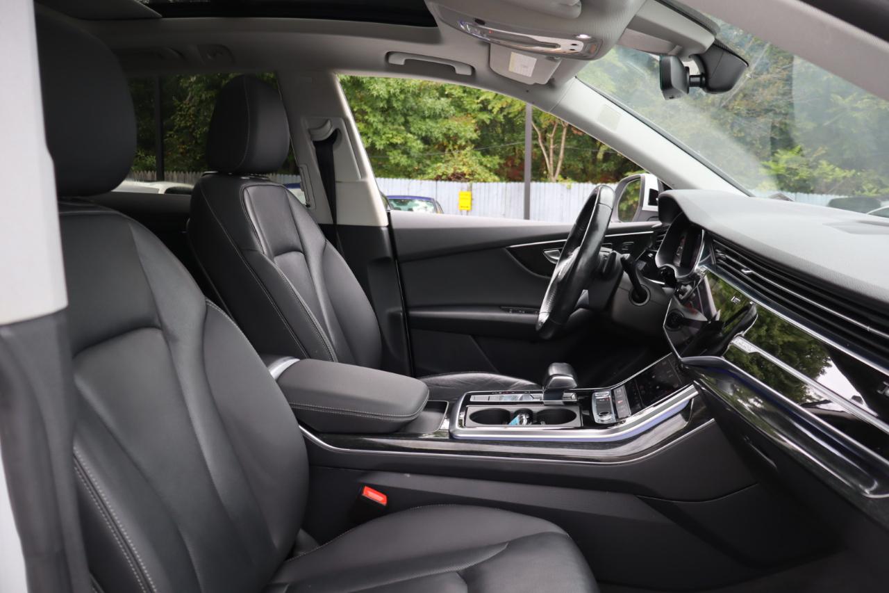 Audi Q8 photo 16
