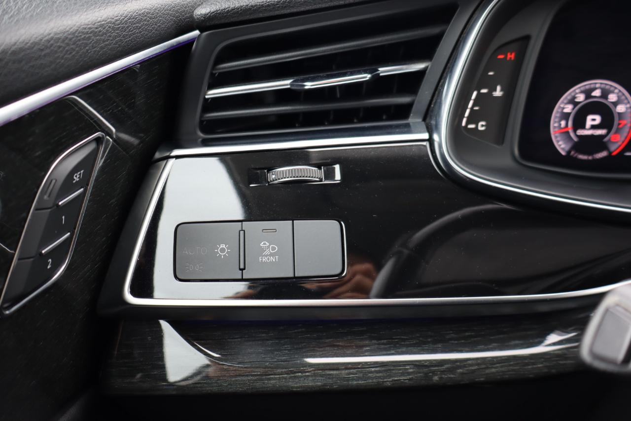Audi Q8 photo 21