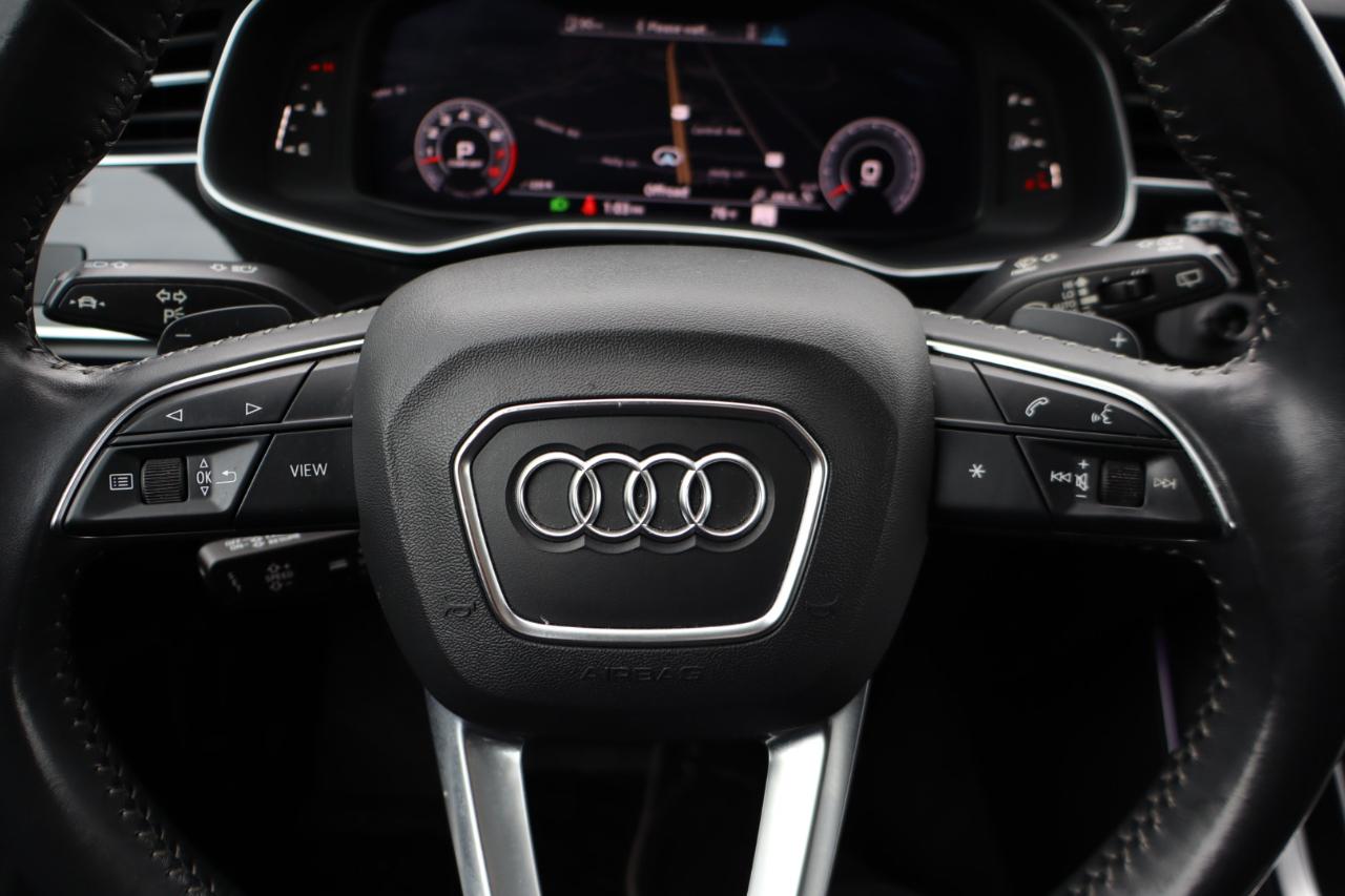 Audi Q8 photo 24